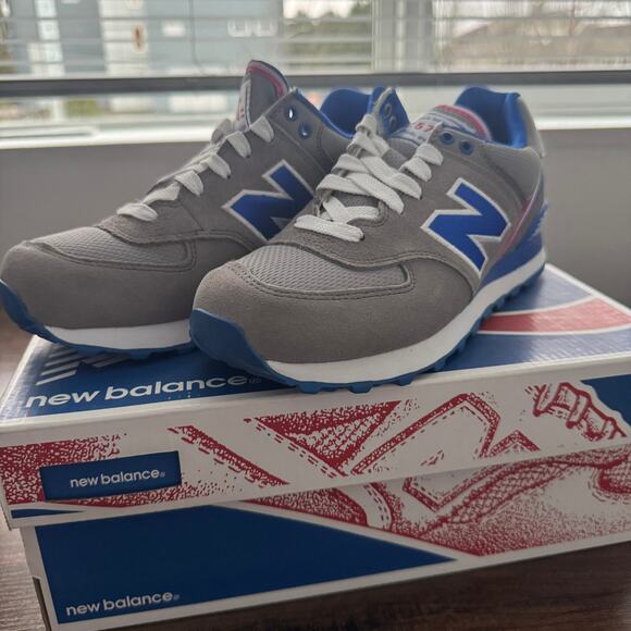 NIB New Balance 574 Suede Low Top Classic Sneakers in Gray/Blue/White - Picture 3 of 12